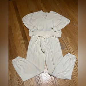 Donni velour sweatset in Ivory